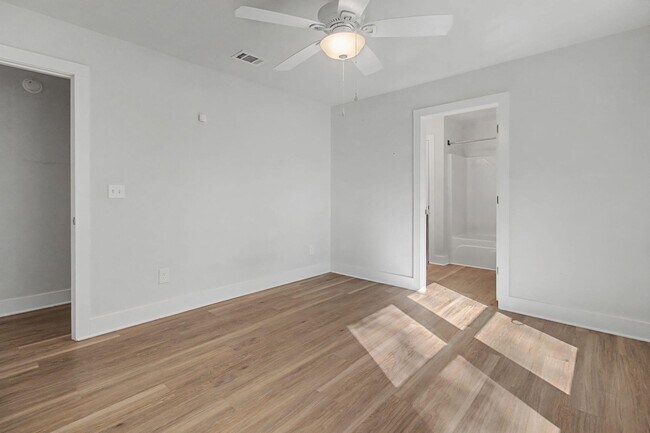 Building Photo - 5230 Richburg St