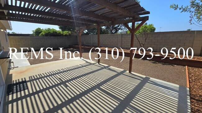 Building Photo - Fully Remodeled Single Family Home with Garage and Private Yard