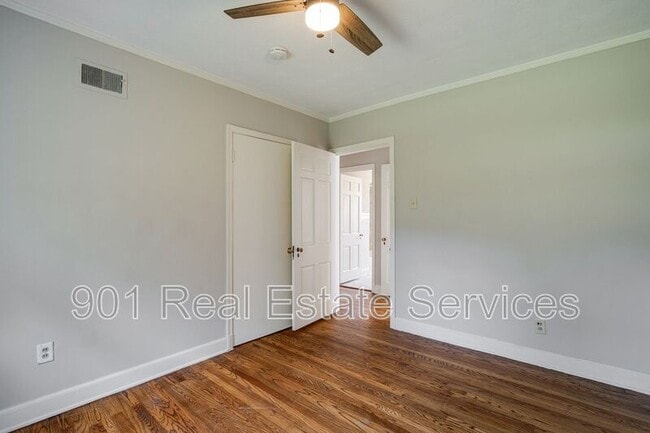 Building Photo - 398 N Highland St