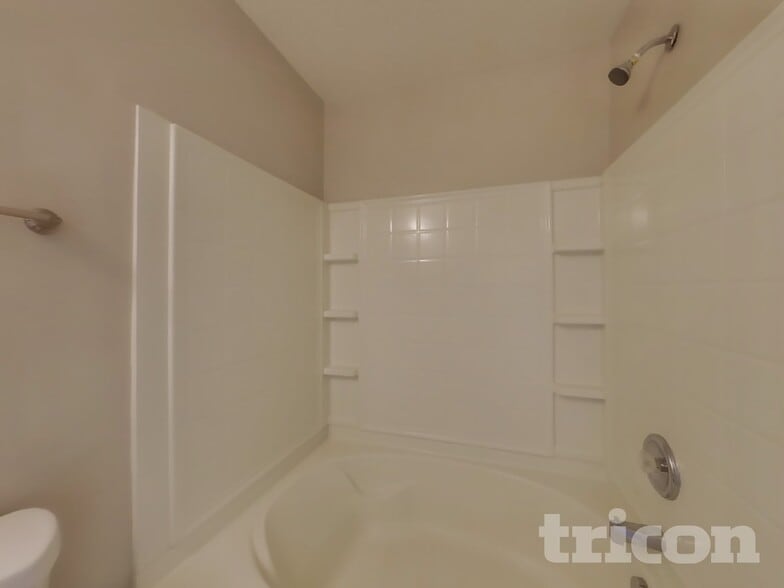 Building Photo - 15228 Pangborn Pl