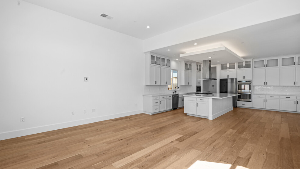 Building Photo - 3840 Fletcher Park Cir