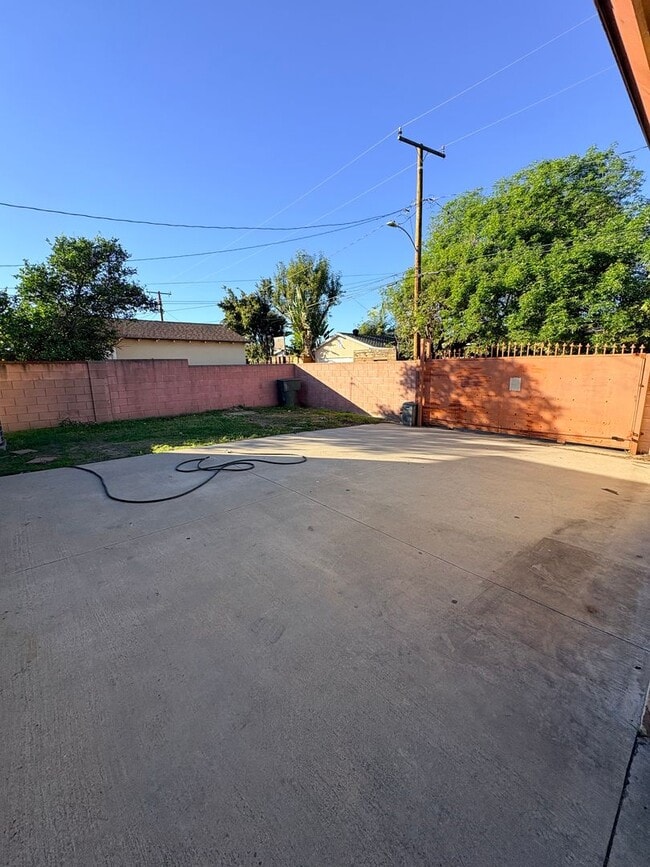 Building Photo - beautiful 4 bedroom 4 baths in West covina. Must see!