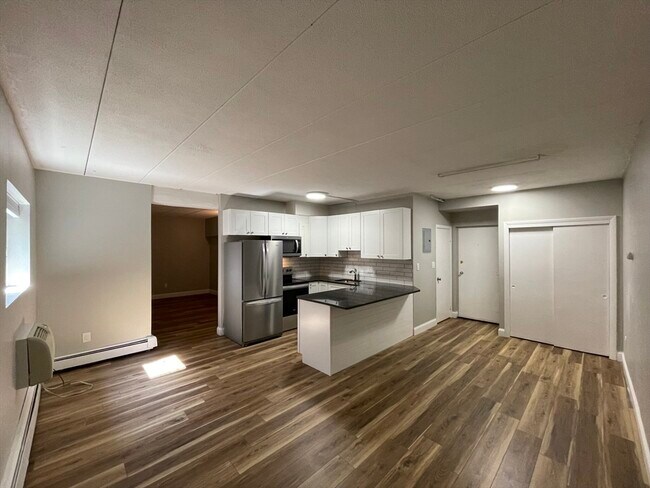Building Photo - 24 Highland Ave