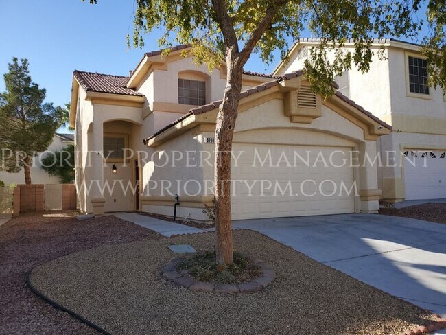 Building Photo - NW Single Family Home w/INGROUND POOL!!