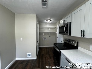 Building Photo - 15435 Belen St