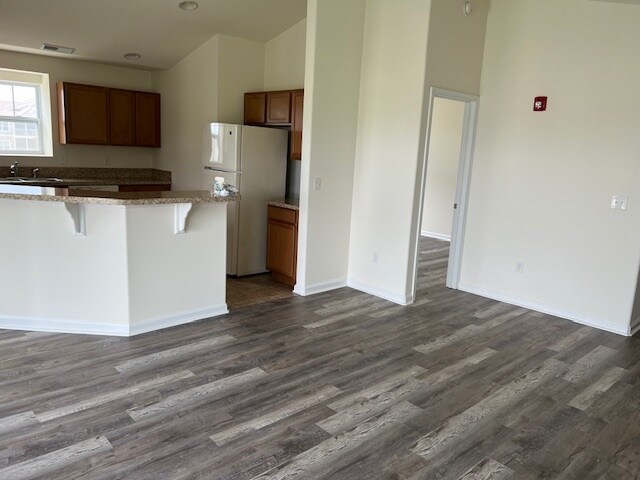 Building Photo - 4803I Summer Brook Way