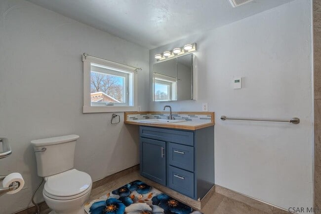 Building Photo - 352 Coon Rdg Rd