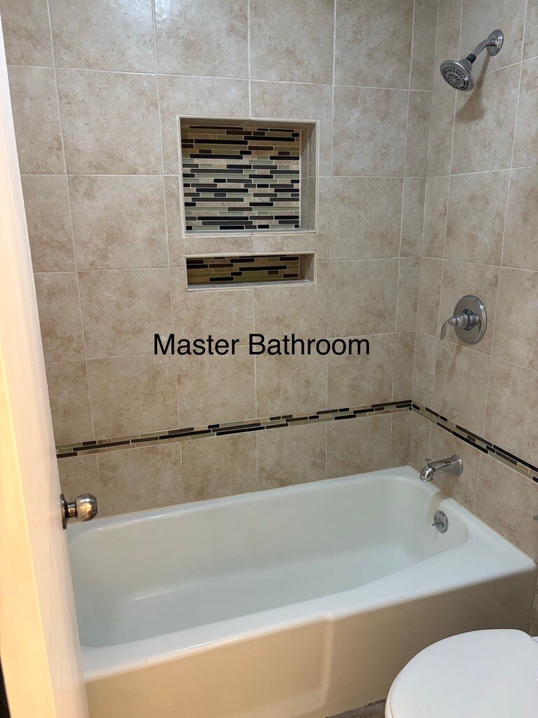 Master Bath - 1510 Luray Dr