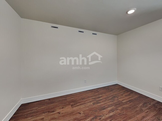 Building Photo - 6683 W Achievement St