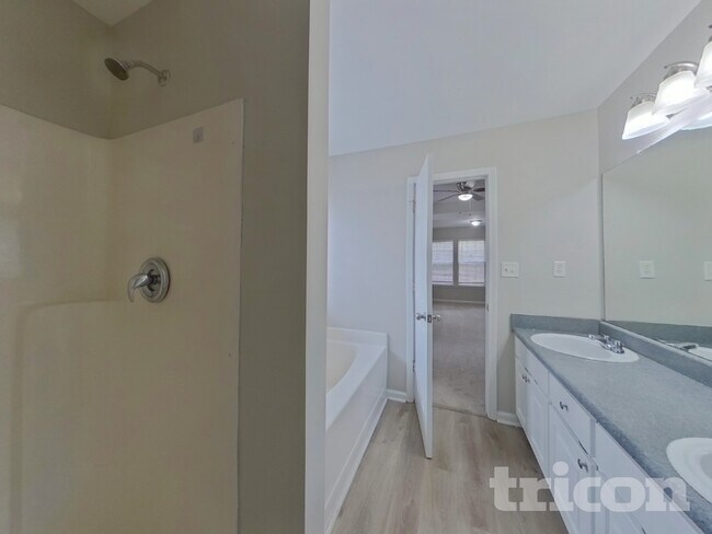 Building Photo - 708 Percevil Point