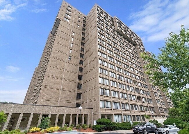 Building Photo - 250 Hammond Pond Pkwy