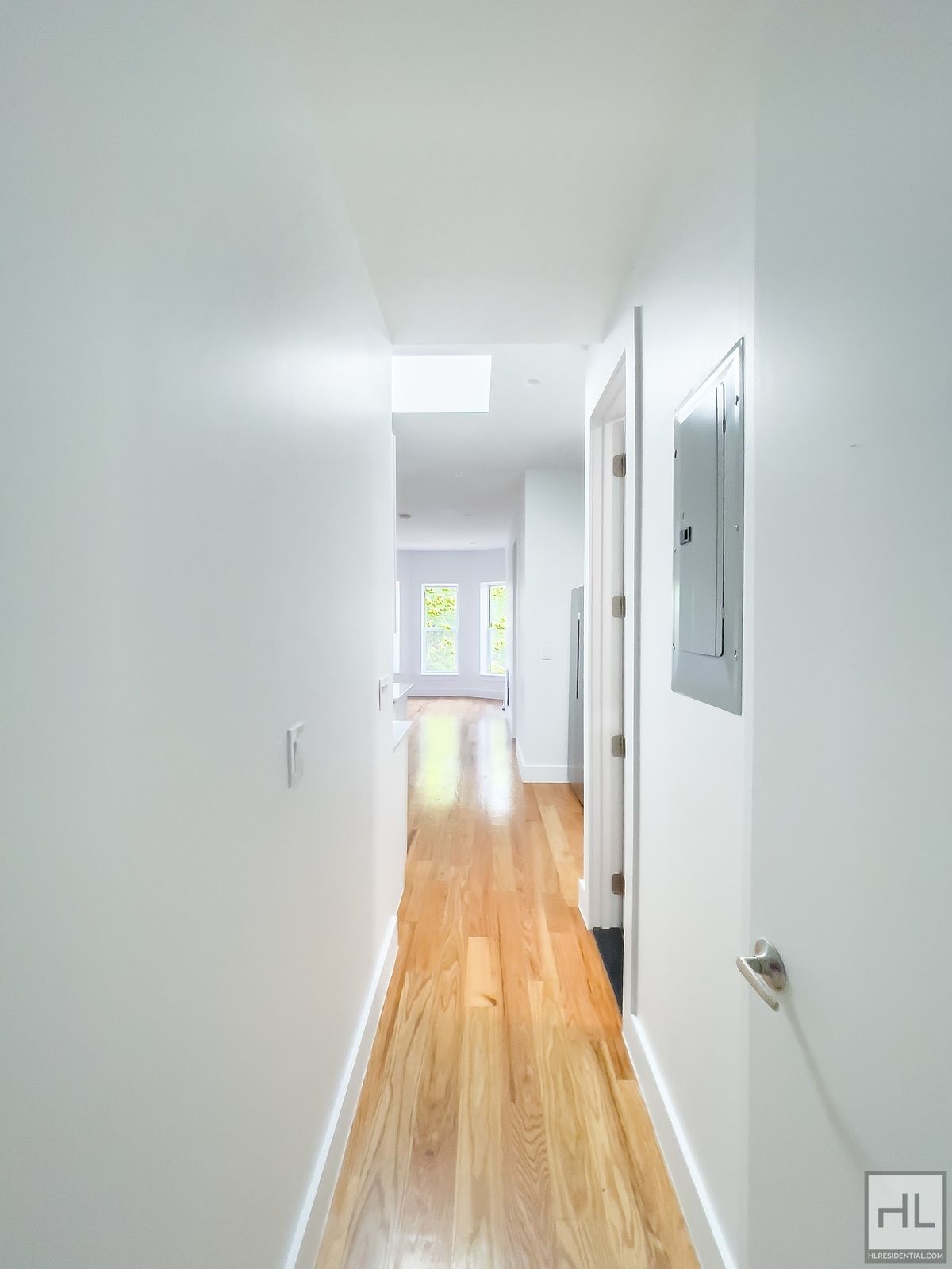 Building Photo - CROWN HEIGHTS / Amazing Sunlit 3-Bed 2-Bath