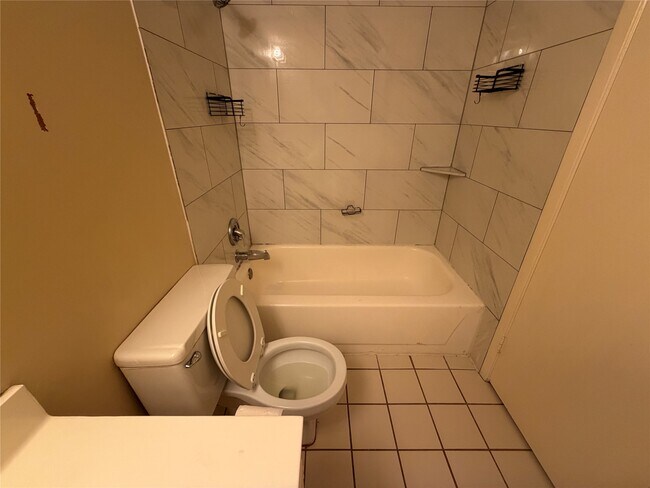 Building Photo - 14777 Wunderlich Dr