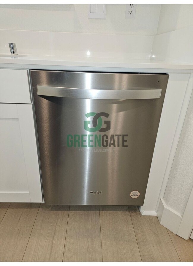 Building Photo - 3 Bedroom 2.5 Bath New Build in Lathrop! AVAILABLE NOW!!