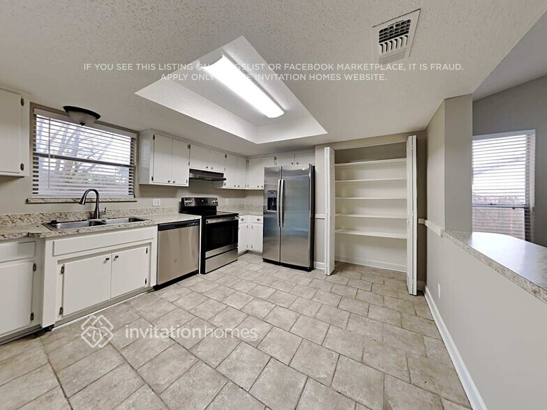 Building Photo - 1062 Lana Court