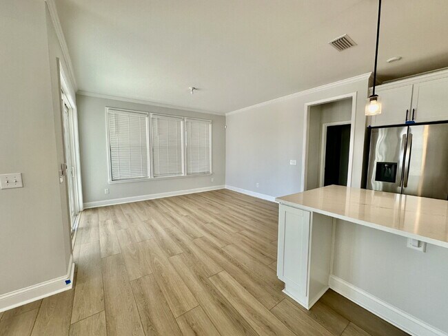 Building Photo - Spacious New Home in Sun City!