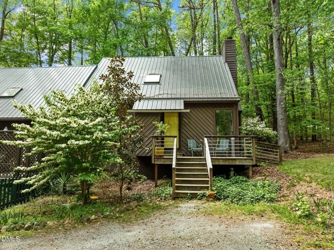 Building Photo - 103 Hidden Valley Dr