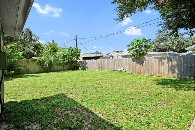 Building Photo - 2519 Emma Cir