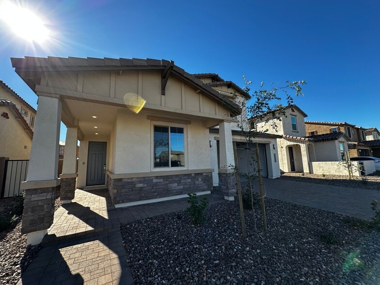 Building Photo - 21301 E Kingbird Dr
