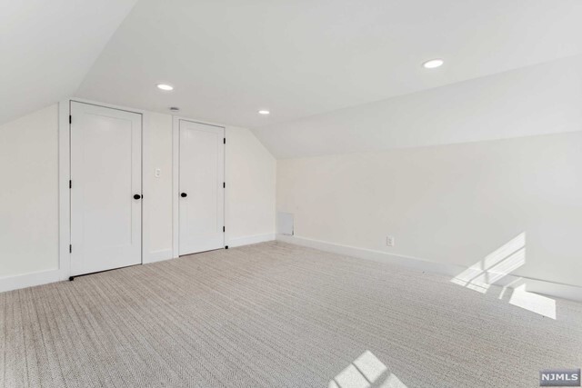 Building Photo - 648 E Broad St