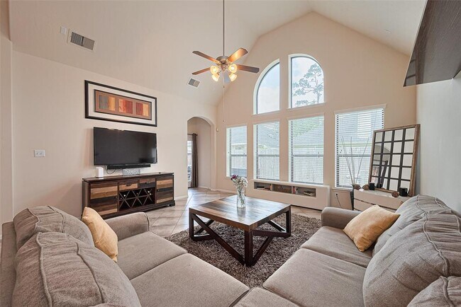 Building Photo - 12418 Tyler Springs Ln