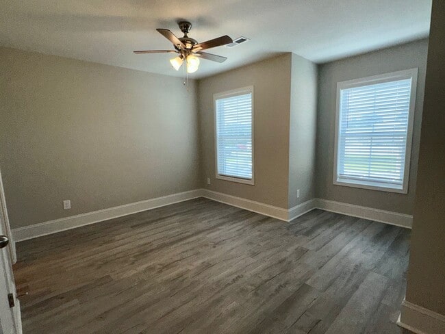 Building Photo - 2871A Jubilee Dr