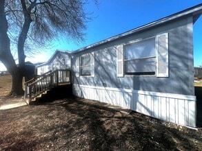 Building Photo - 69 D St