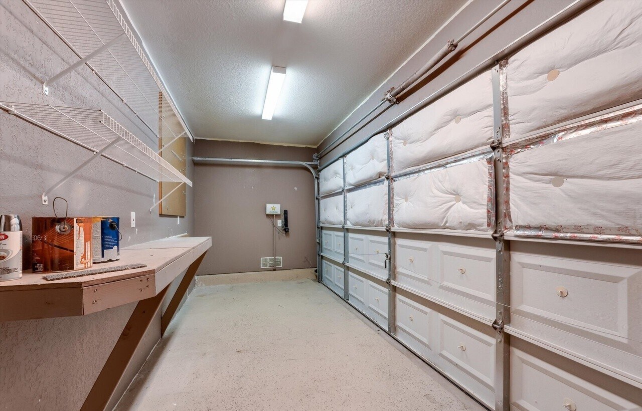 Building Photo - 5248 Columbia Dr