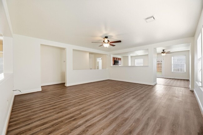 Building Photo - 18110 Jills Way Ln