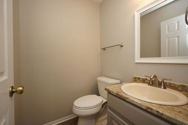 Building Photo - Great Fort Walton Beach Location