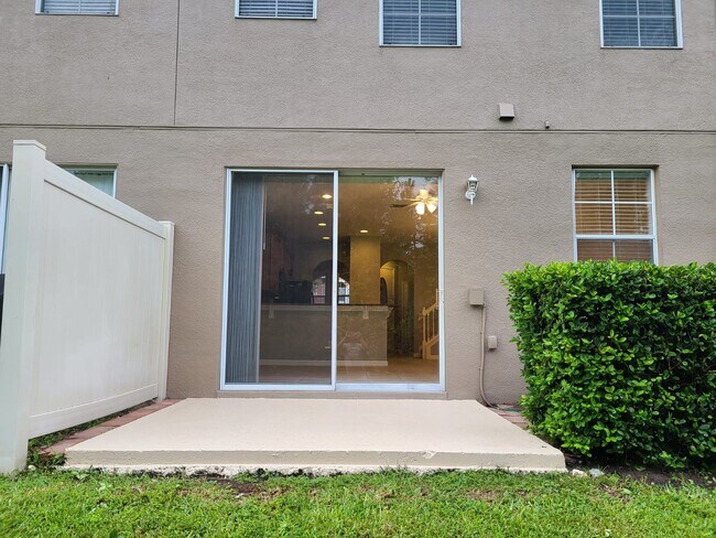 Building Photo - 9247 Sweet Maple Ave
