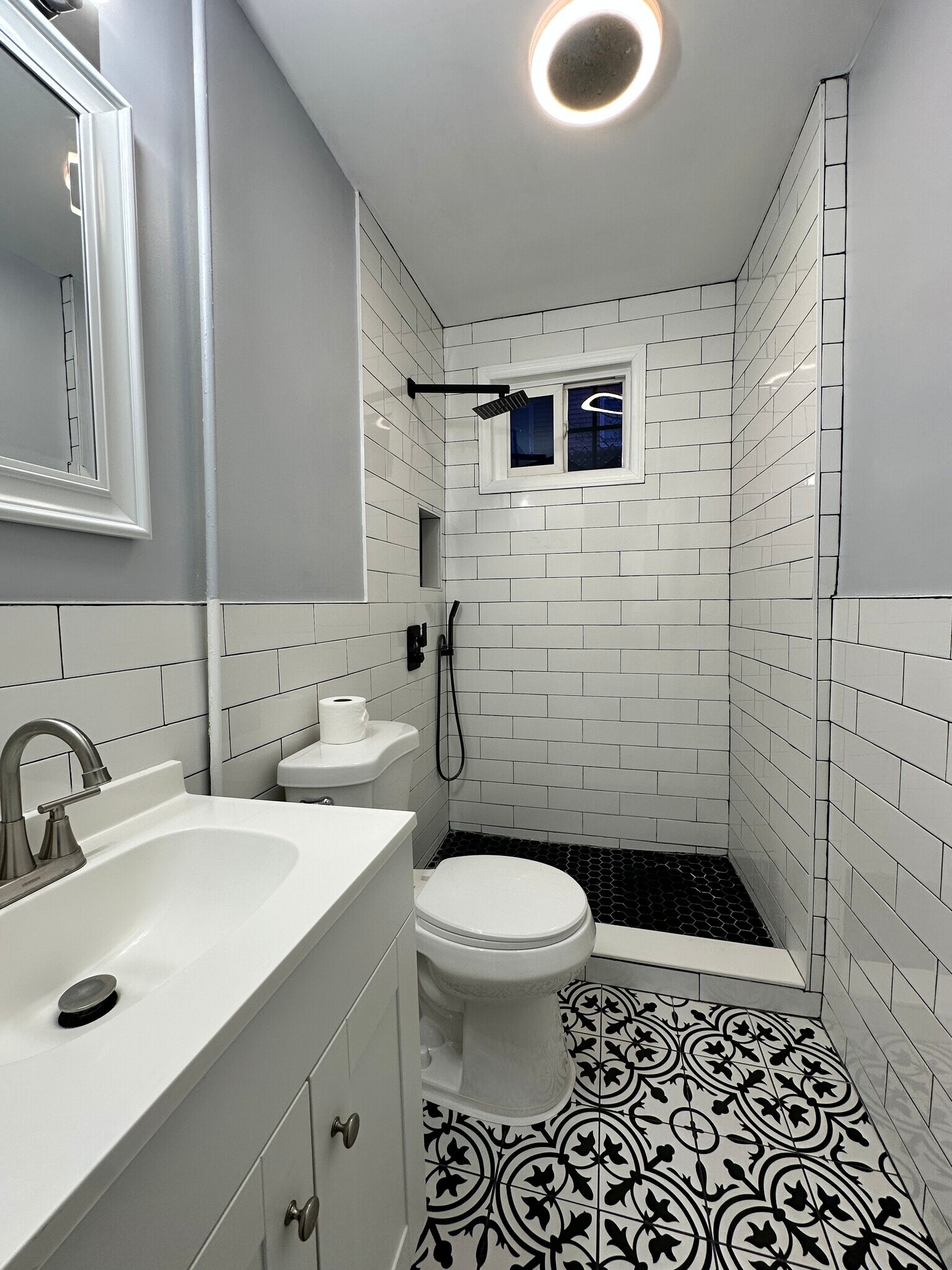 Building Photo - 209 Lanza Ave