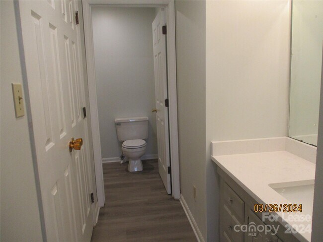 Building Photo - 120 Briarcliff Dr