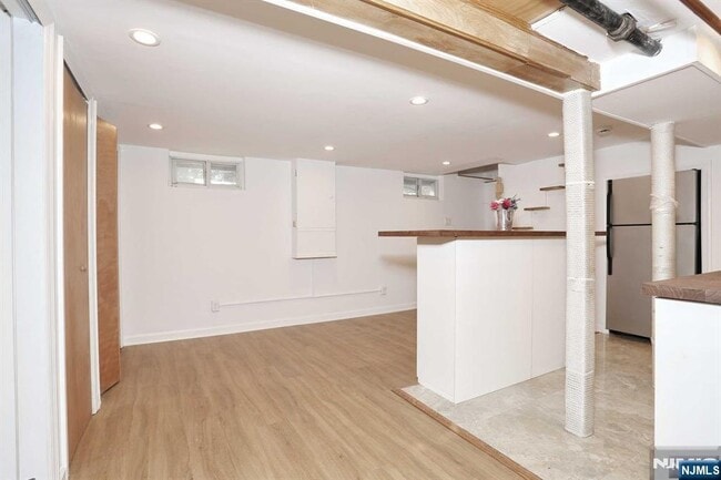 Building Photo - 7-09-9 Campbell Rd