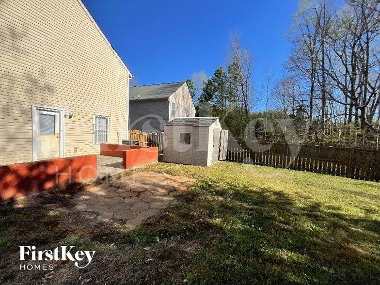 Building Photo - 5026 Oak Pasture Ln