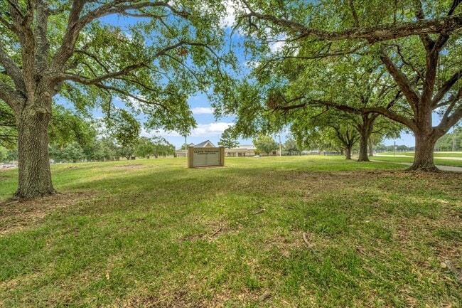 Building Photo - 146 Bayou Bend Dr