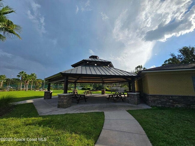 Building Photo - Available February 1st, 2026!