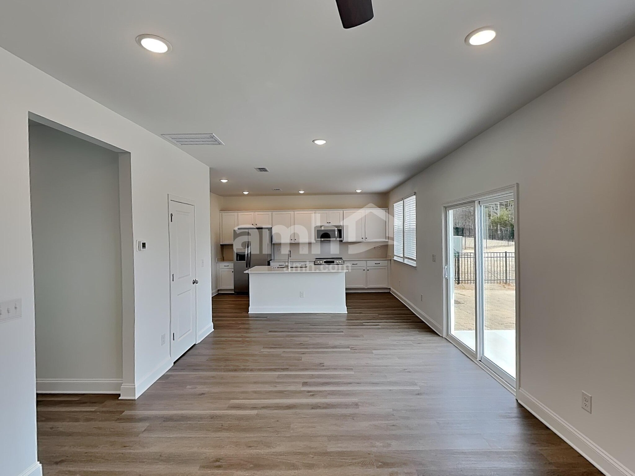 Building Photo - 5002 Twin River Dr