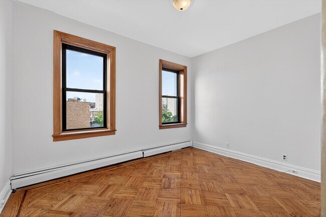 Building Photo - 418 Broadway