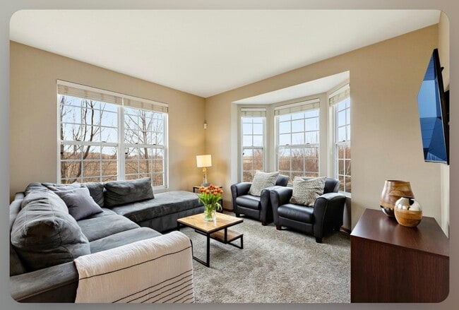 Building Photo - 81 Thomas Ct