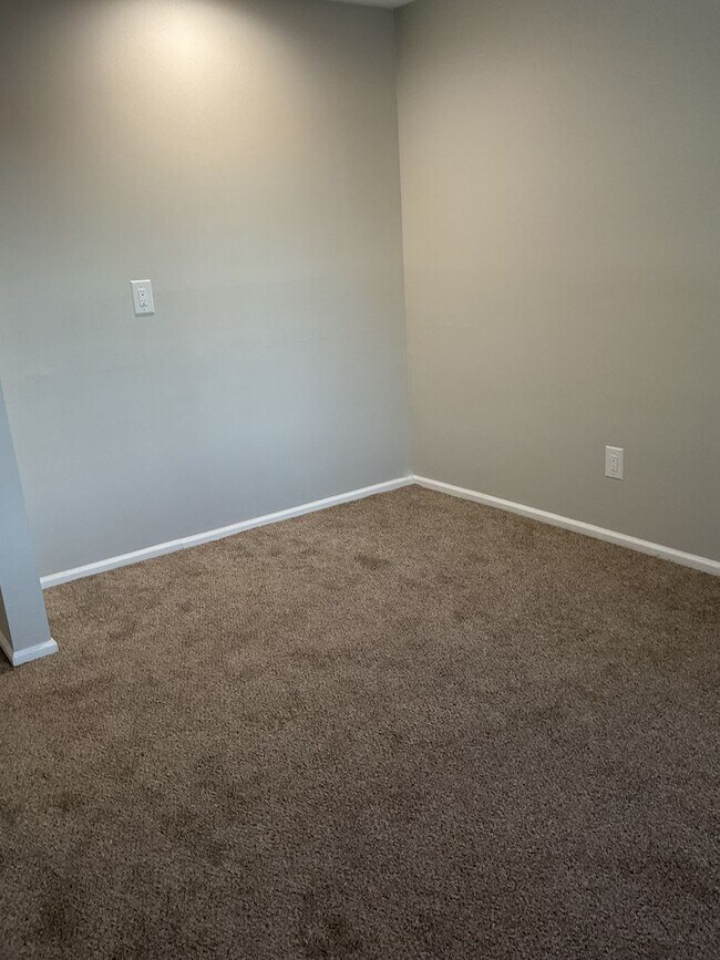 Building Photo - Bent Tree Apartments- More than just a place to live!