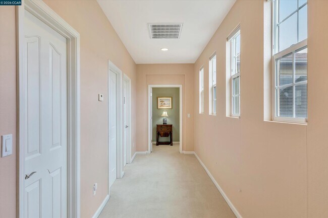 Building Photo - 1489 Menton St
