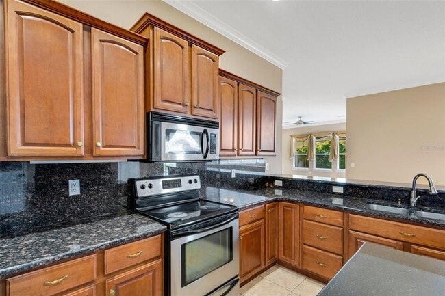 Building Photo - 6743 Hillis Dr