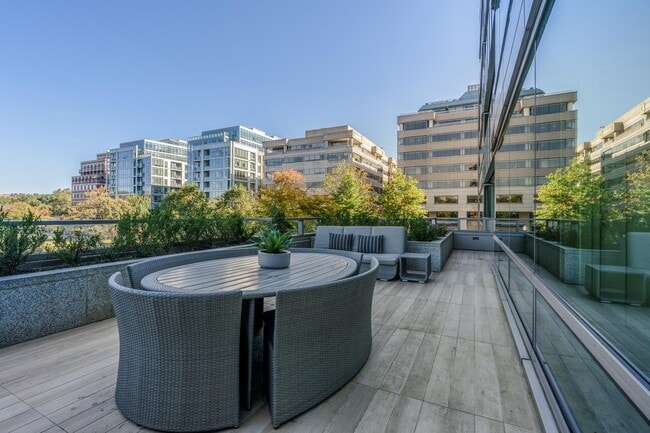 Building Photo - 2501 M St NW