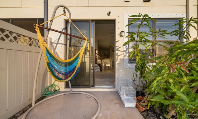 Building Photo - 263 Crew Ct