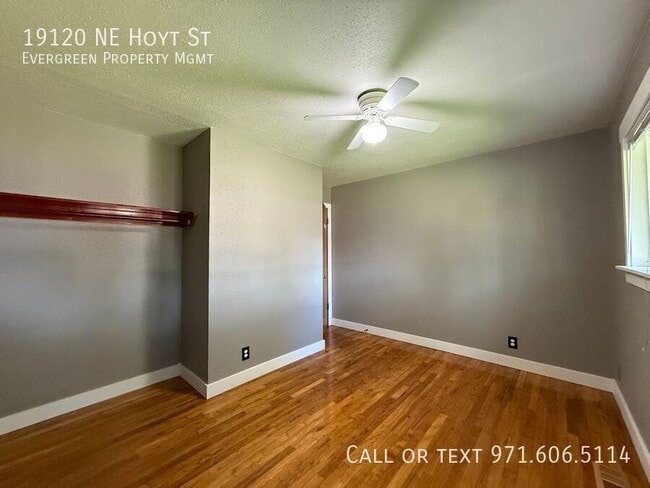 Building Photo - 19120 NE Hoyt St