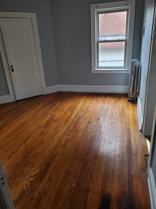 Building Photo - 2871 Hampton Rd