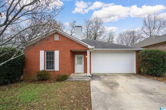 Primary Photo - 1525 Jacobs Cir