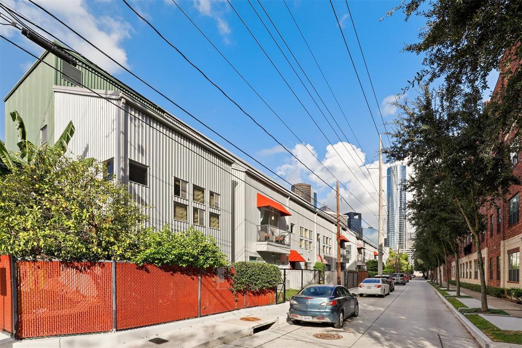 Building Photo - 918 Ruthven St