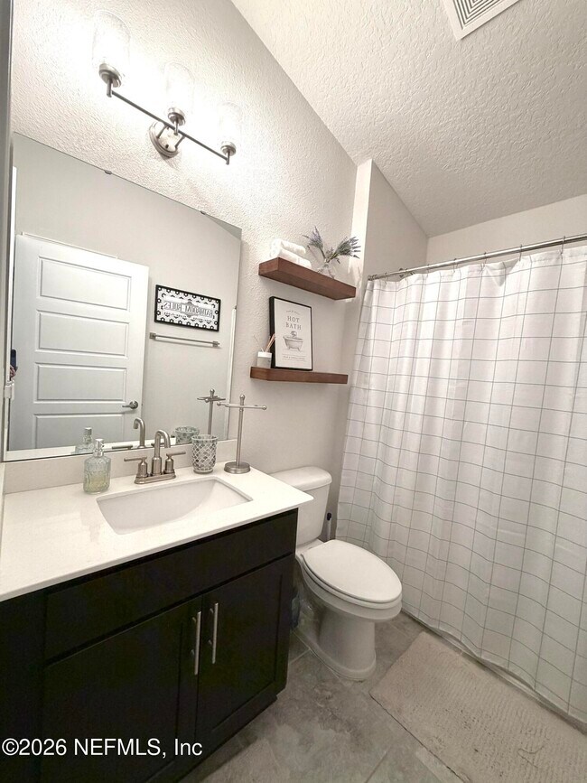 Building Photo - 3085 Laurel Springs Dr